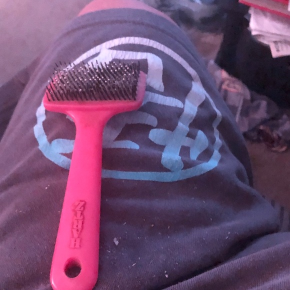 Pink Grooming Brush for cats - Picture 1 of 1